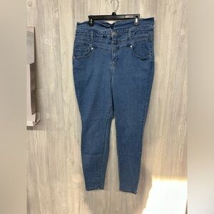 Fashion to Figure Jeans
